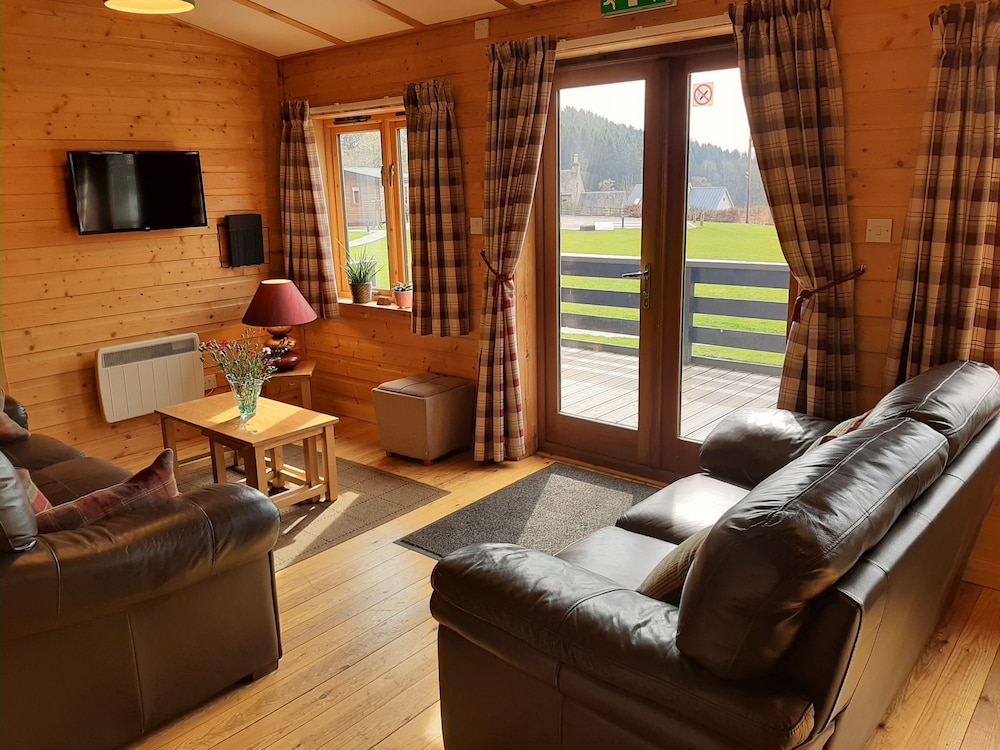 Chalet, 3 Bedrooms (Rannoch - no dogs or pets) photo 1