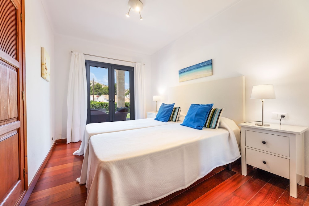 Villa Can Domingo in Cala Sant Vicen, Photo 4