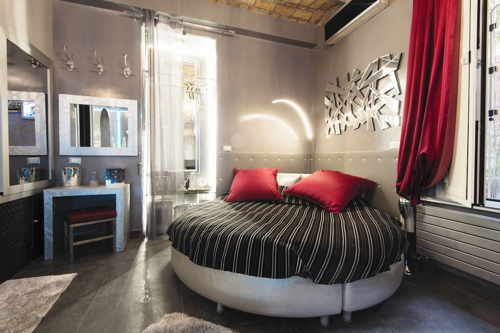 Luxury Suite