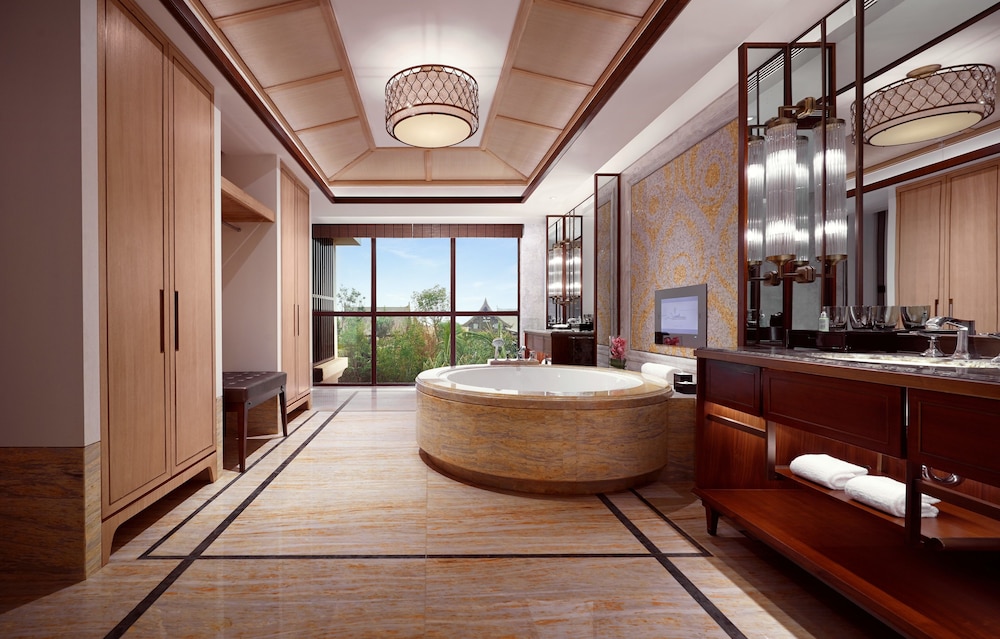 Golden Lotus Duplex Pool Villa photo 2