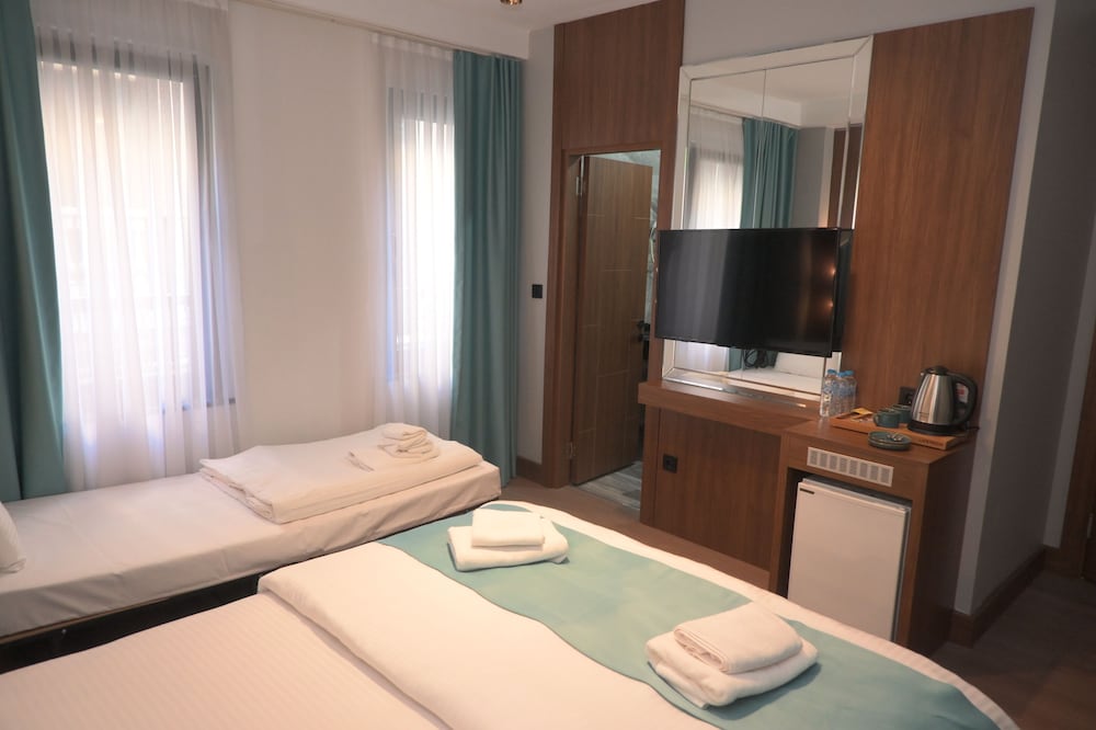 Deluxe Room, 1 Double Bed photo 3