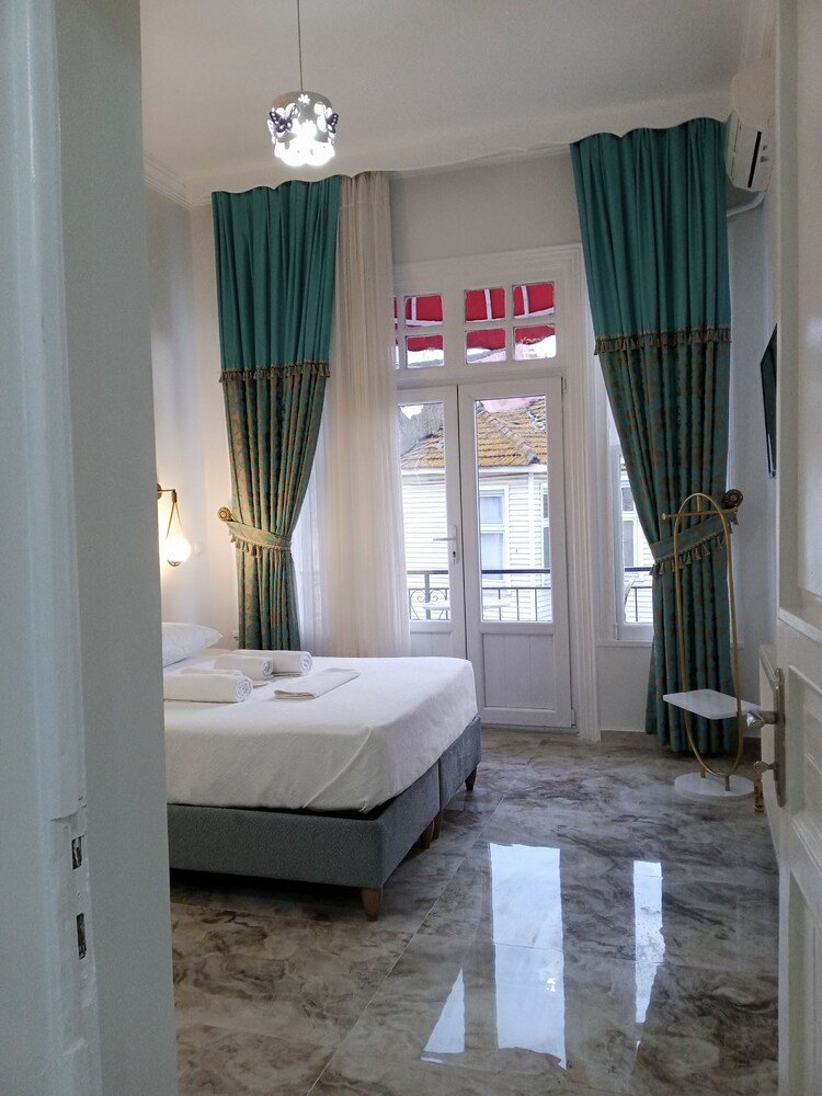 Deluxe Room, Balcony photo 3