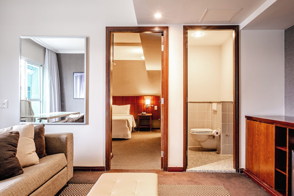 Junior Suite, 1 King Bed - Photo 5