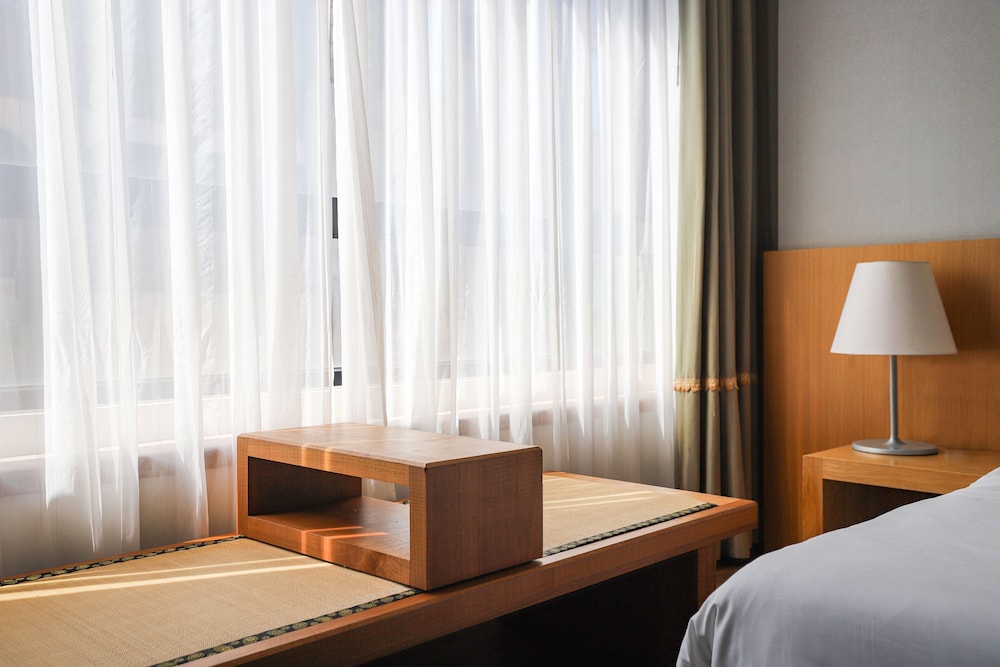 Available room