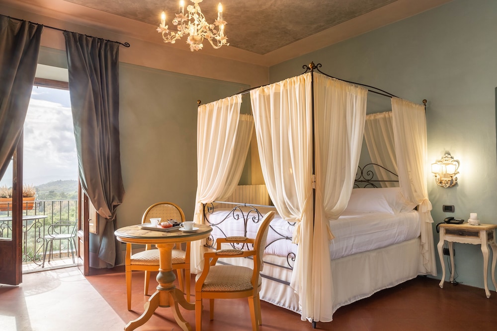 Deluxe Double Room, Hill View - Photo 1