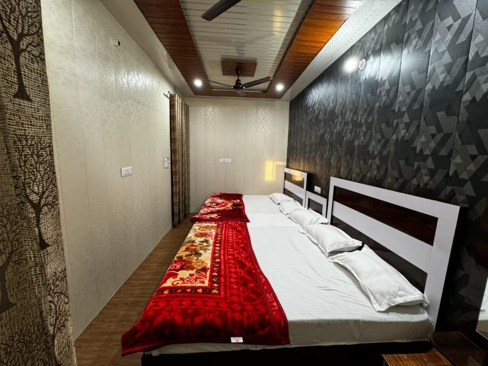 Gallery Room
