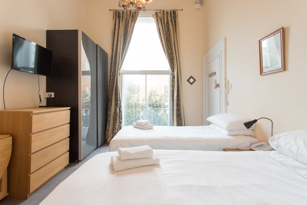 Standard Studio, Ensuite (Twin Upper Floor) photo 1