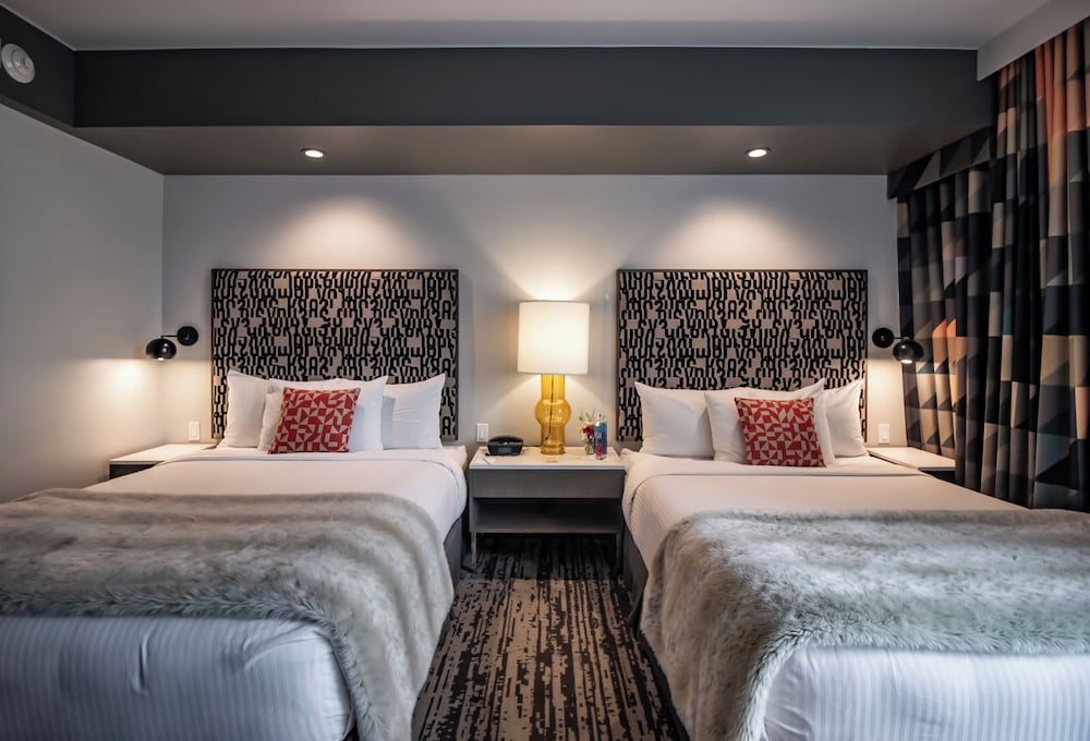 Standard Room, 2 Queen Beds, Accessible, Non Smoking - Photo 3