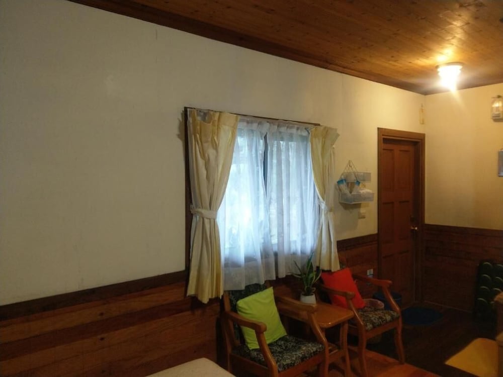 Quadruple Room (Log House) photo 3
