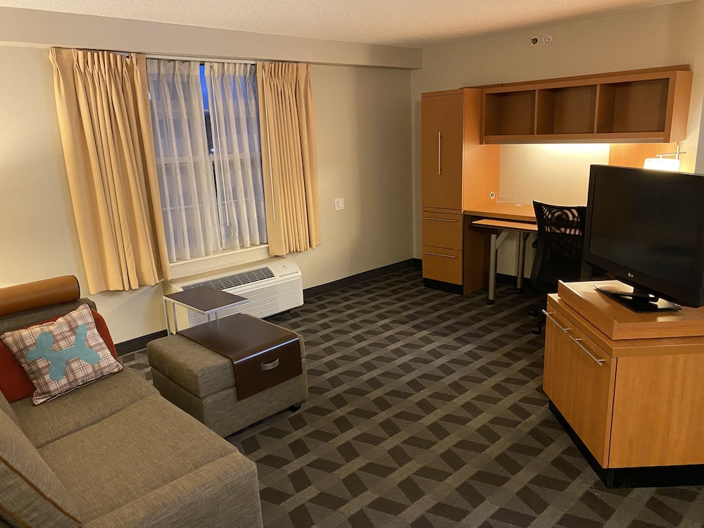Suite, 1 Queen Bedroom, Non Smoking - Photo 7