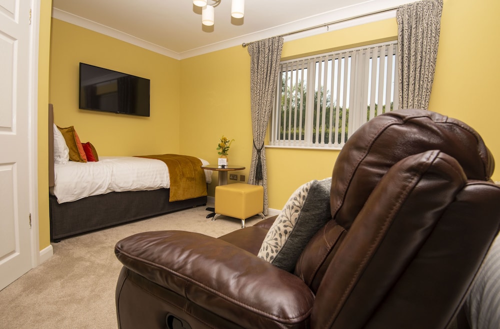 Family Quadruple Room, 1 Bedroom, Garden View photo 3