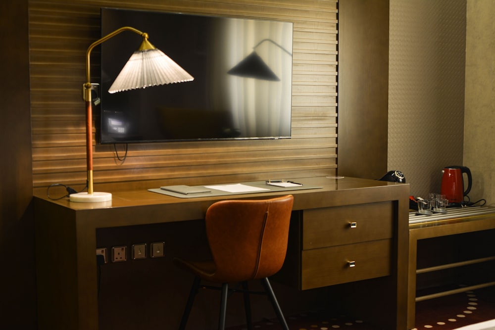 Royal Room - Photo 5