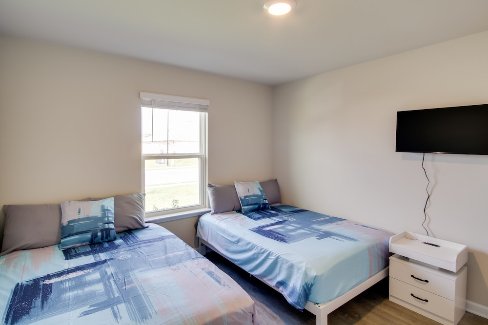 House (4 Bedrooms) photo 2