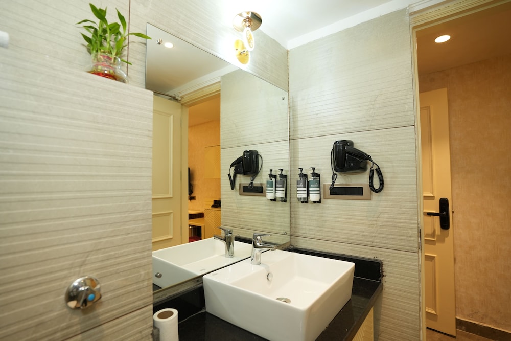 Deluxe Room With Garden View photo 2