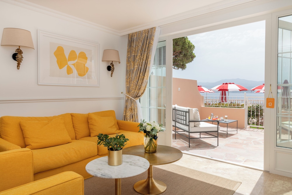 Privilege Room, Living-Room, Sea View Terrace