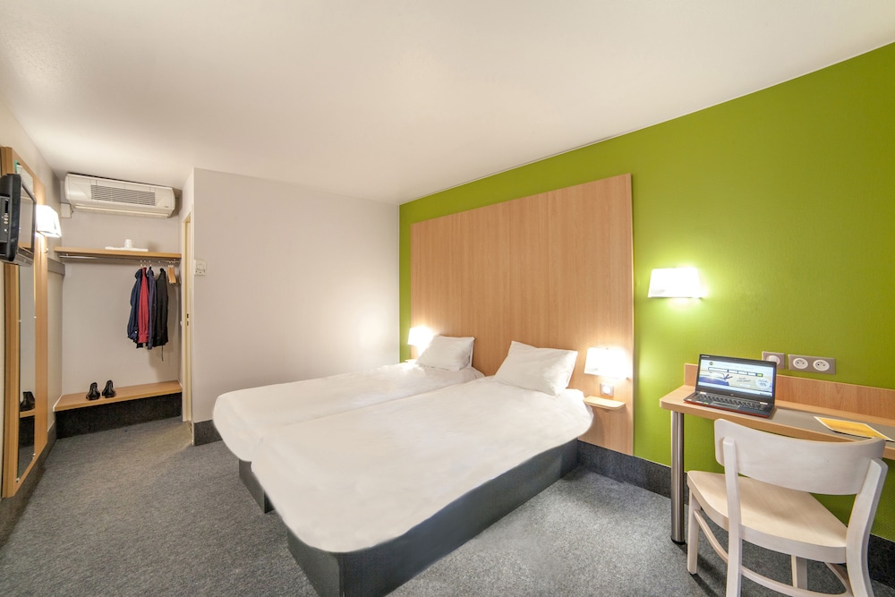 Twin Room, Non Smoking photo 2