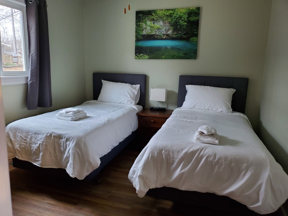 Comfort Cabin, 2 Bedrooms, Non Smoking, Lake View photo 1