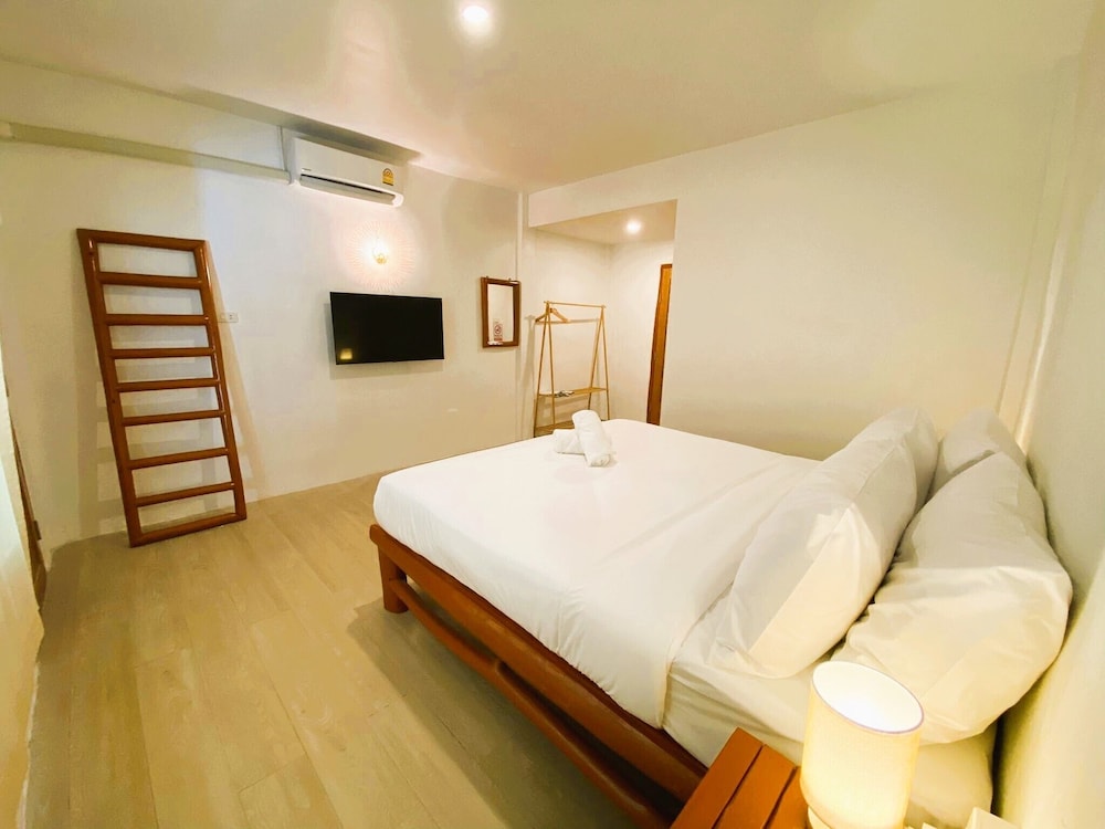 Private Room 2 Person - King Bed