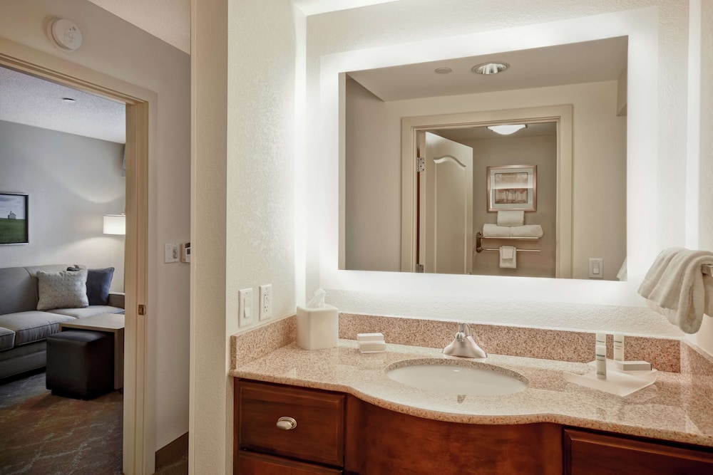 Suite, 2 Double Beds, Accessible, Bathtub (Mobility & Hearing) - Photo 8