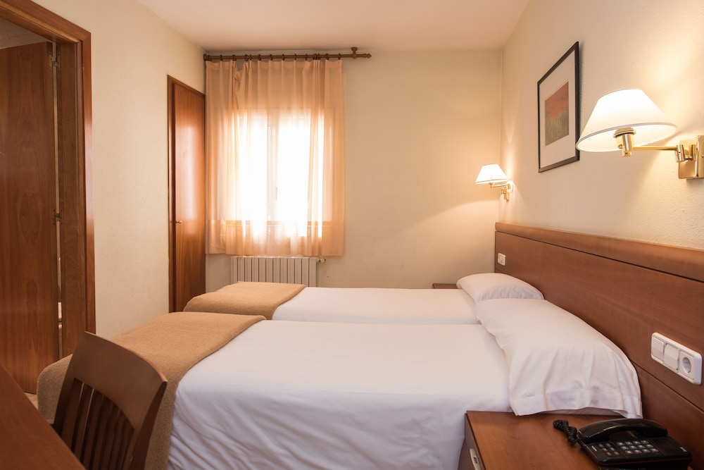 Room (doble) photo 1