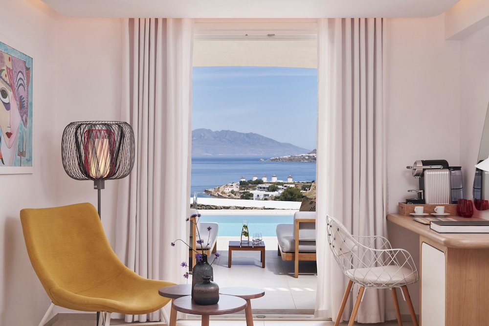 Superior Room, Private Pool, Sea View (Horizon) photo 3