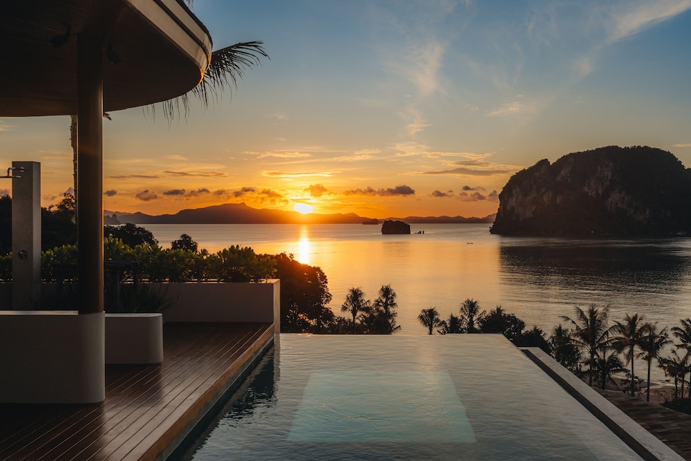 Sea View Pool Penthouse - Photo 11