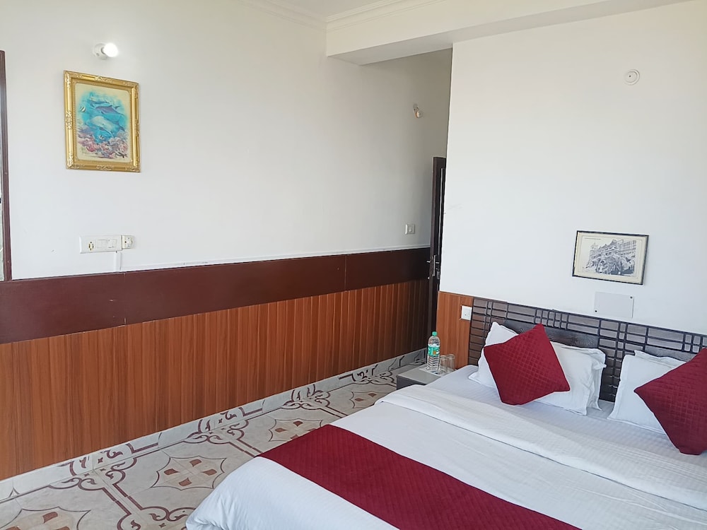 Double Room, Balcony, Hill View