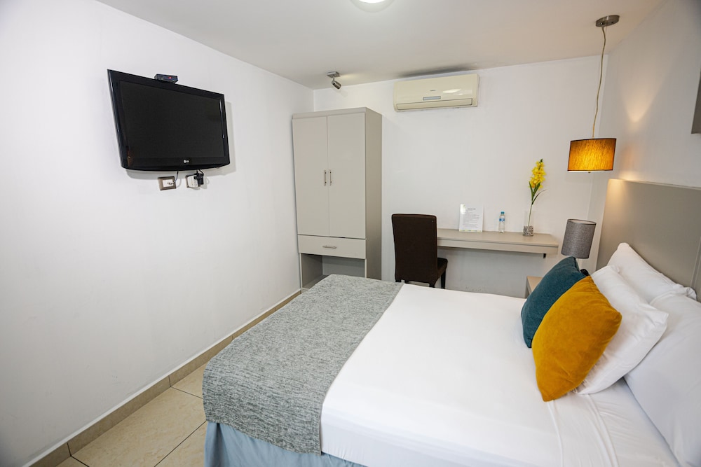 Single Room photo 2