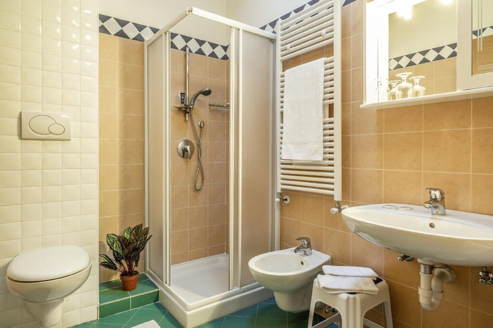 Classic Double Room Single Use photo 2