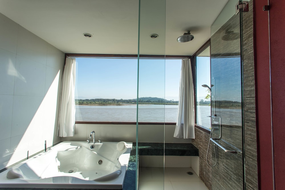 Executive Suite River View - Photo 5