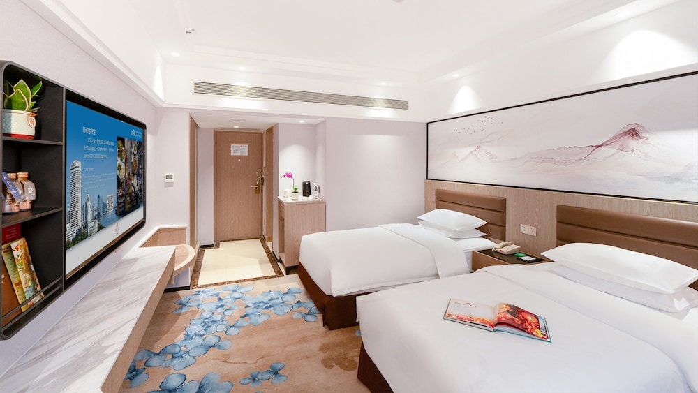Huaxia Elegant River View Twin Room - Photo 1