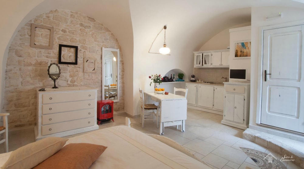 Junior Apartment, 1 Bedroom, Ground Floor photo 2