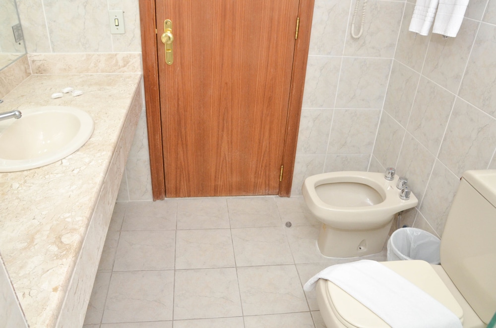 Standard Triple Room - Photo 3