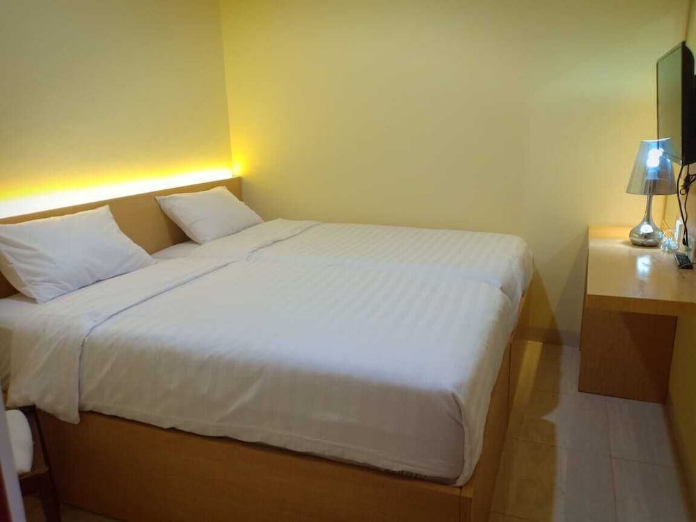 Standard Double or Twin Room photo 3