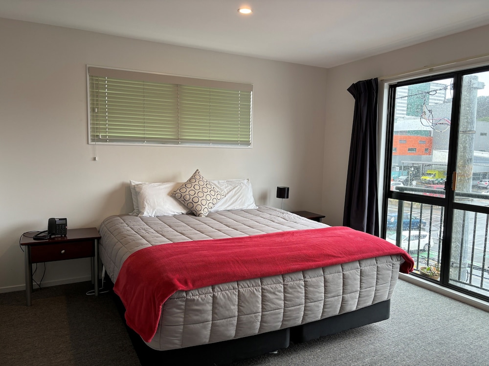Economy Apartment, Multiple Beds photo 3