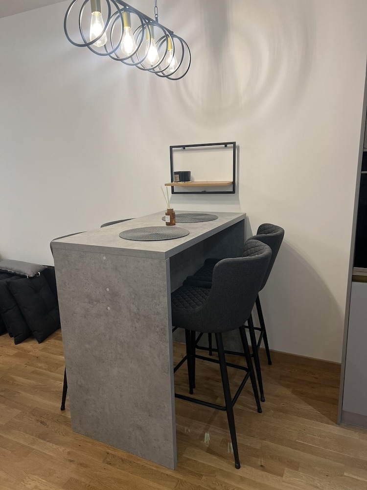 Deluxe Apartment photo 3