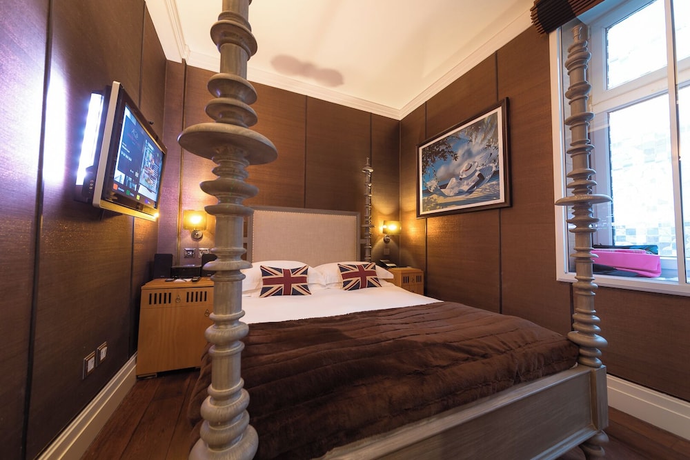 Compact Room photo 2