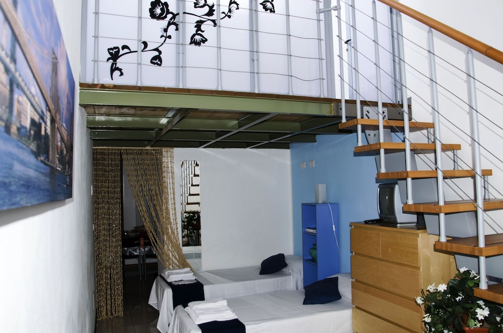 2 levels Apartment, 1 Bedroom - ID2