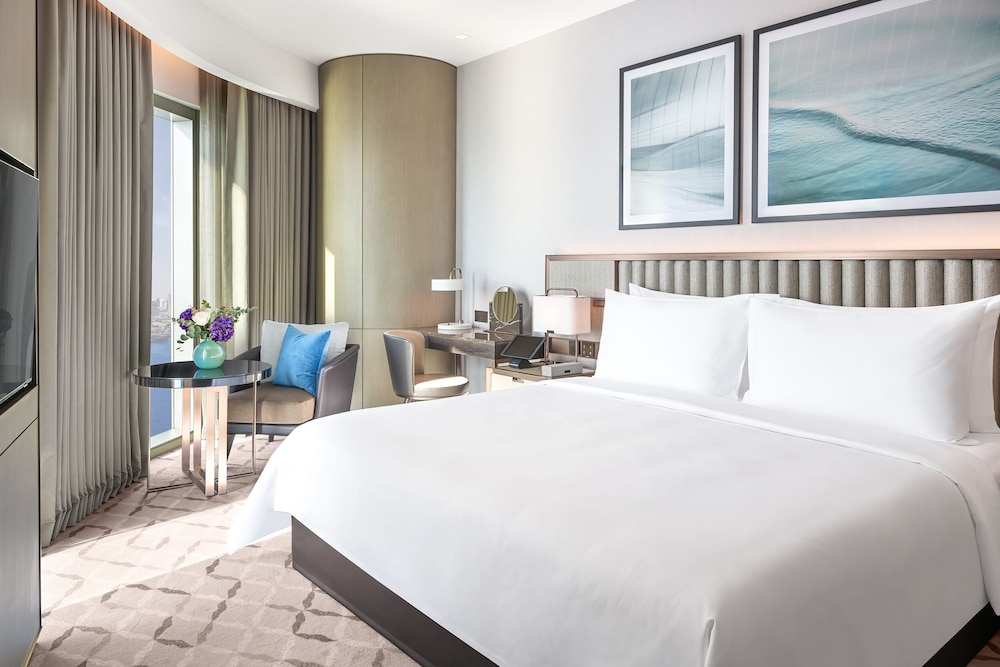 Luxurious Family Stay - Deluxe Interconnecting Rooms