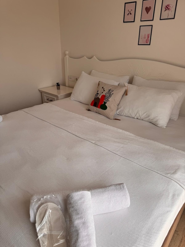 Standard Double Room, Garden View photo 3