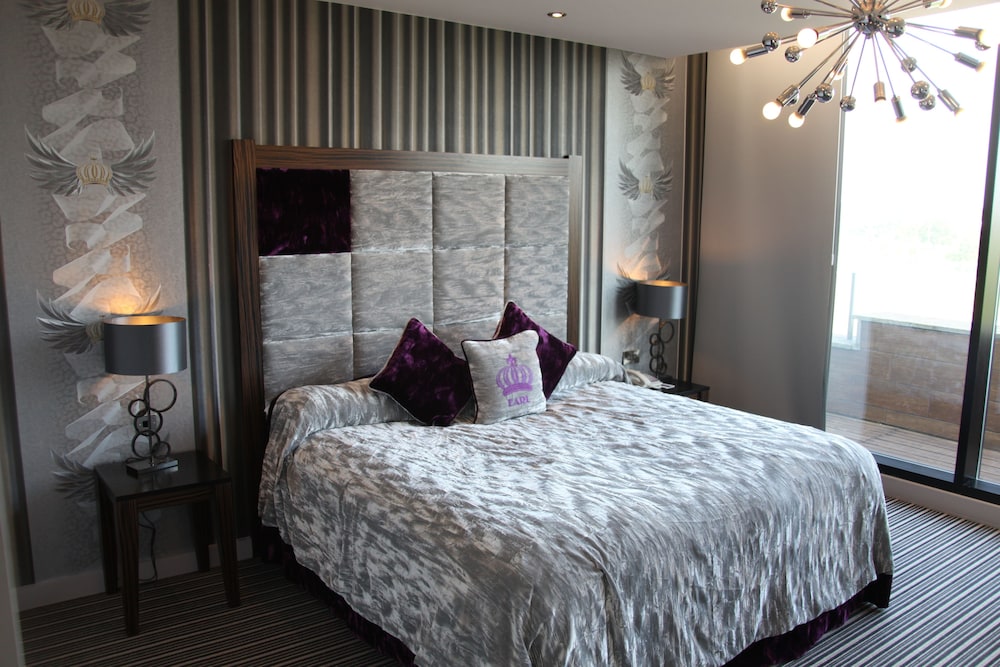 Deluxe Room, Non Smoking (Feature Room) photo 2