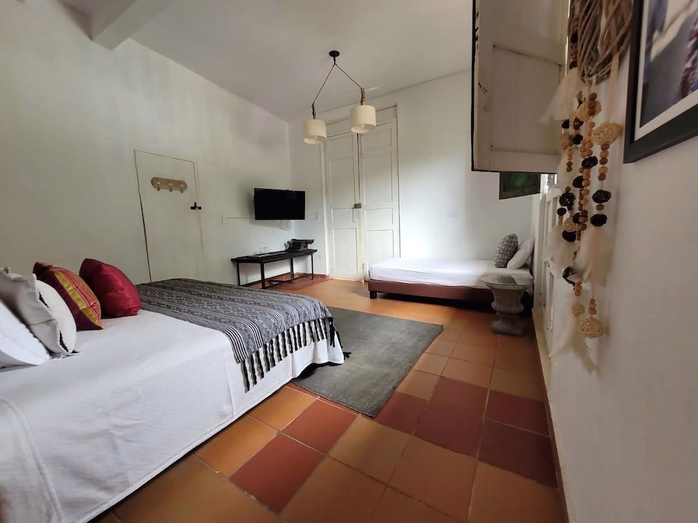 Deluxe Triple Room photo 2