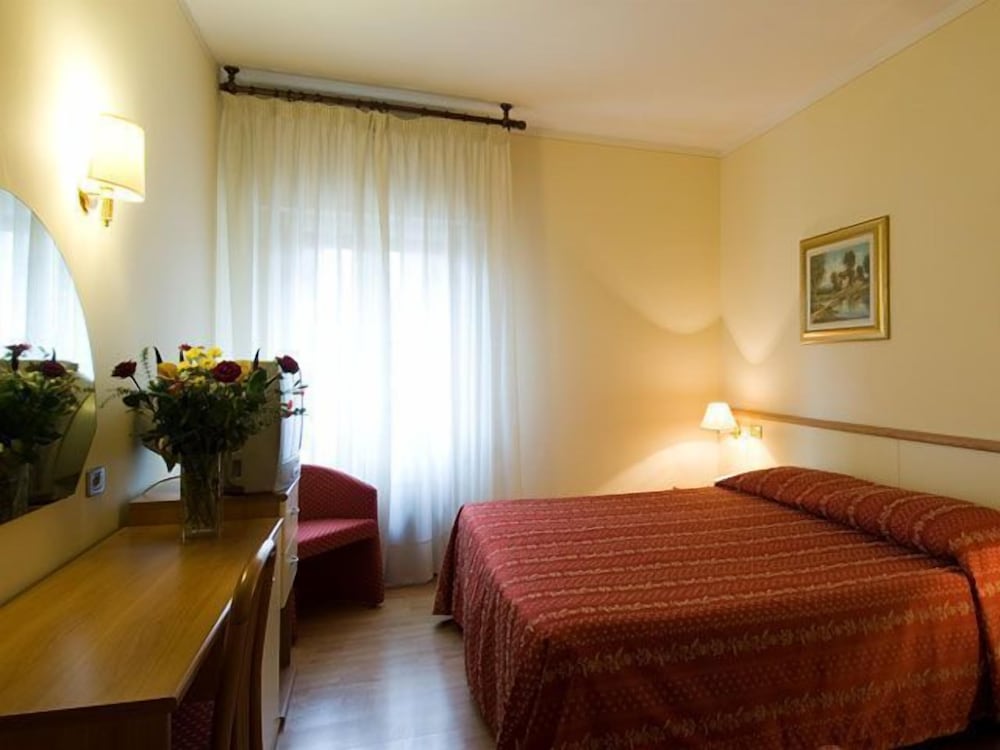 Standard Double Room photo 1
