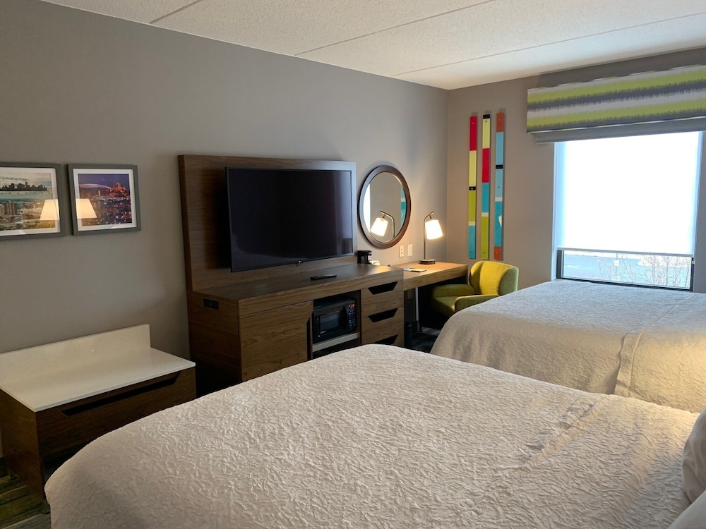 Two queen beds - Photo 3