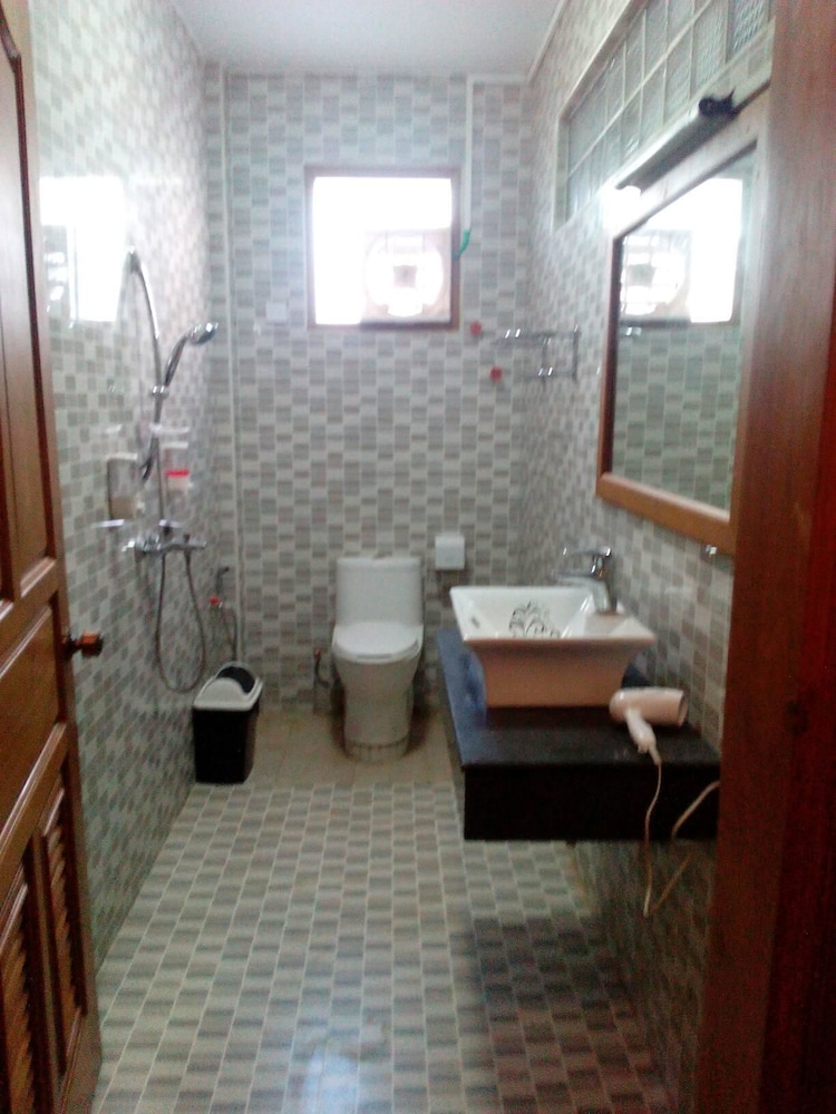 Standard Triple Room photo 3