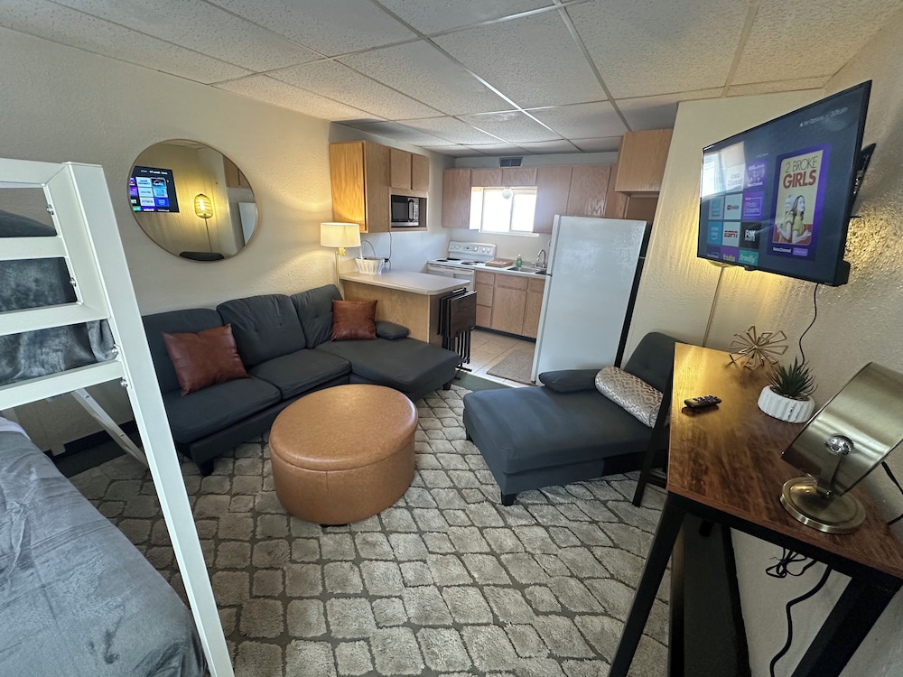 Family Studio Suite photo 1