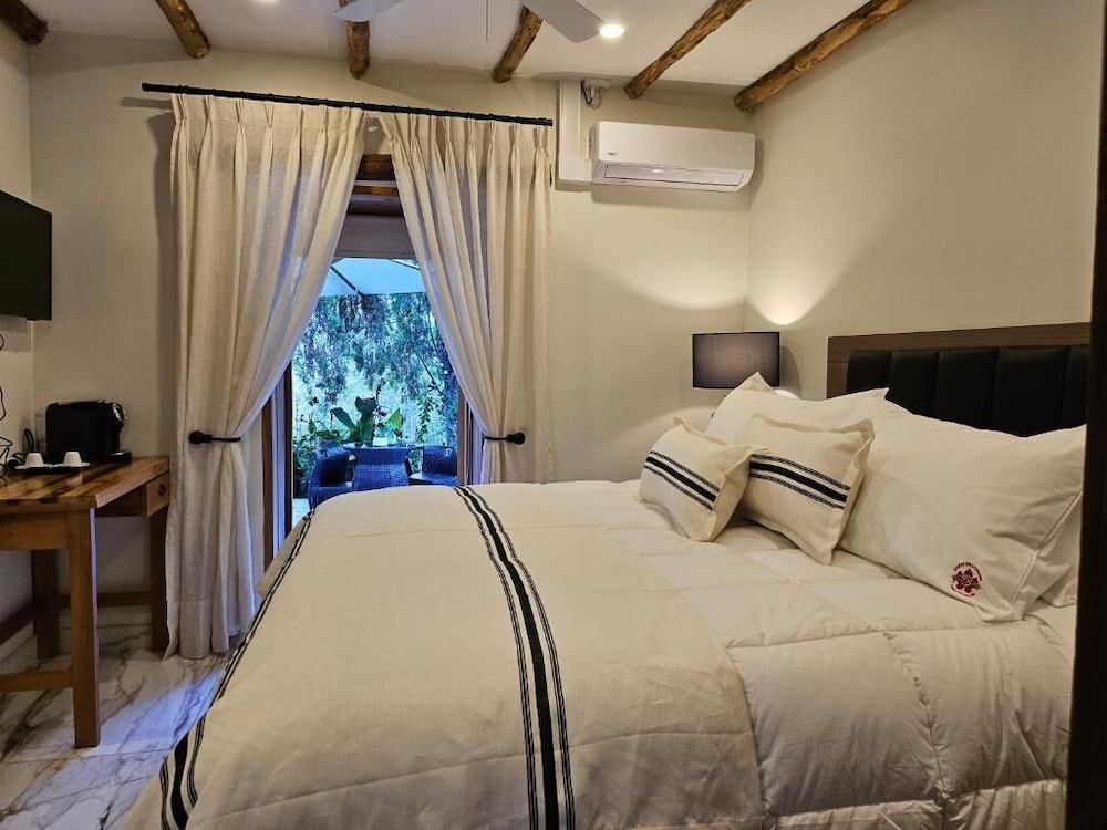 Deluxe Double or Twin Room, Balcony, Valley View photo 1