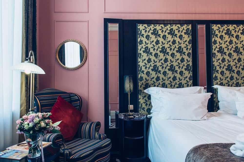 Standard Double Room, City View