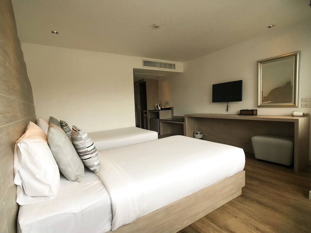 Superior Twin Room photo 2