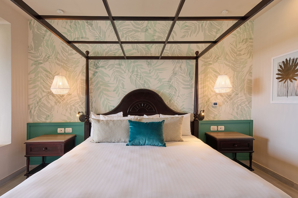 Junior Suite, Oceanfront (Premium) photo 2